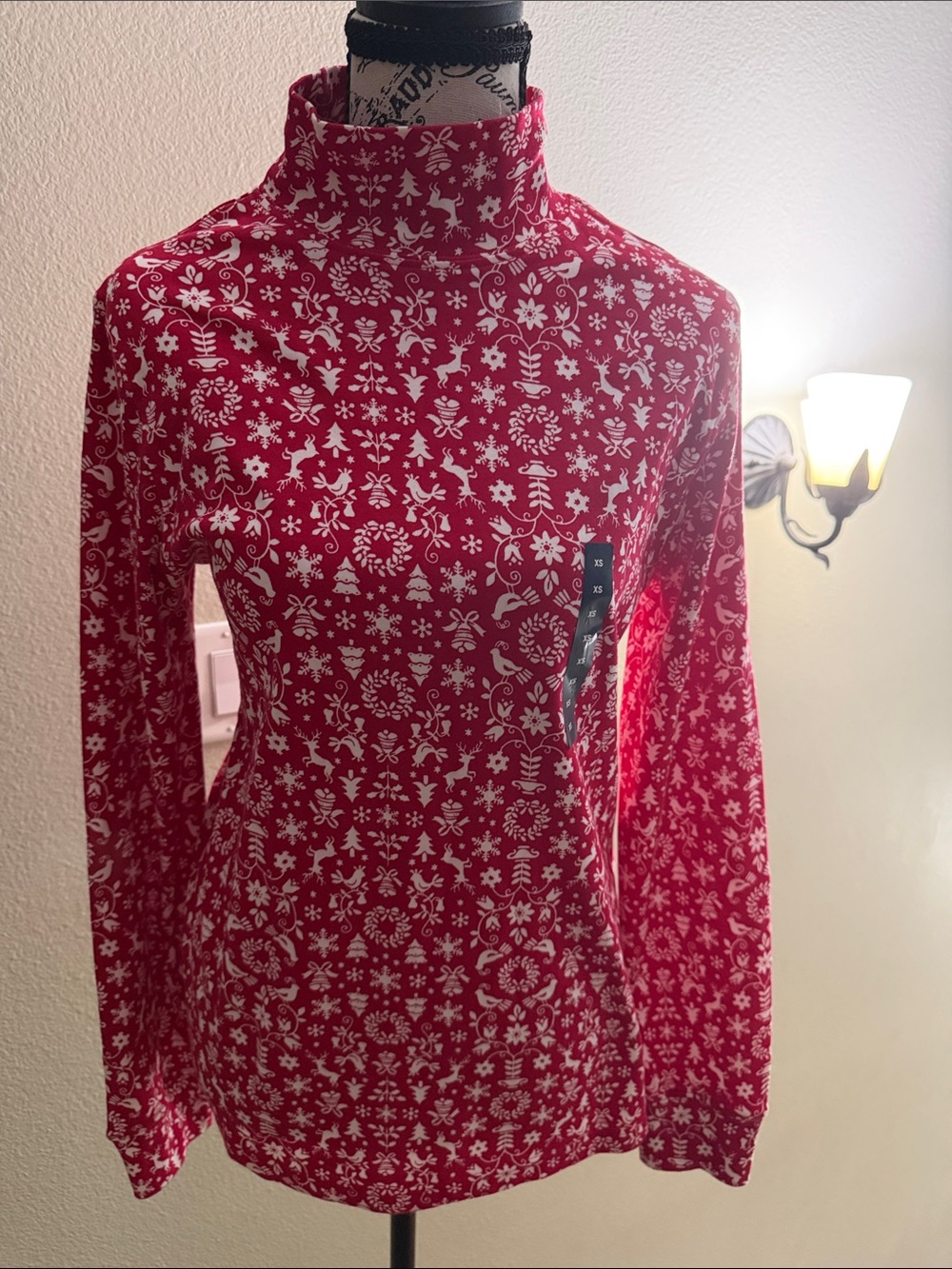 Lands' End Red and White Holiday Print Turtleneck Top